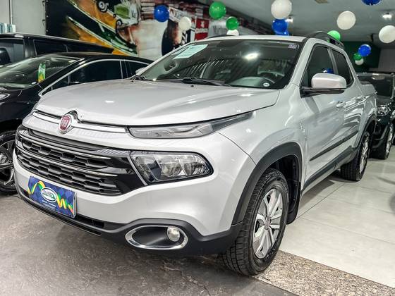 FIAT TORO 1.8 16V EVO FLEX FREEDOM AT6 FIAT TORO 1.8 16V EVO FLEX FREEDOM AT6